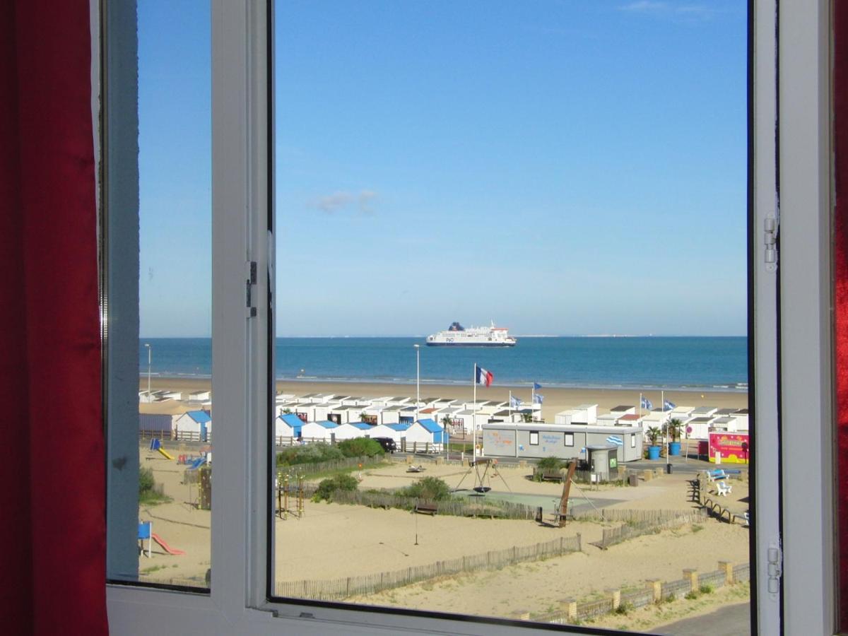 Studio Vue Sur Mer Apartment Calais Bagian luar foto